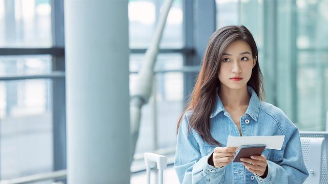女人，爱过后，不删除拉黑你，也不再联系你，明显是这个意思
