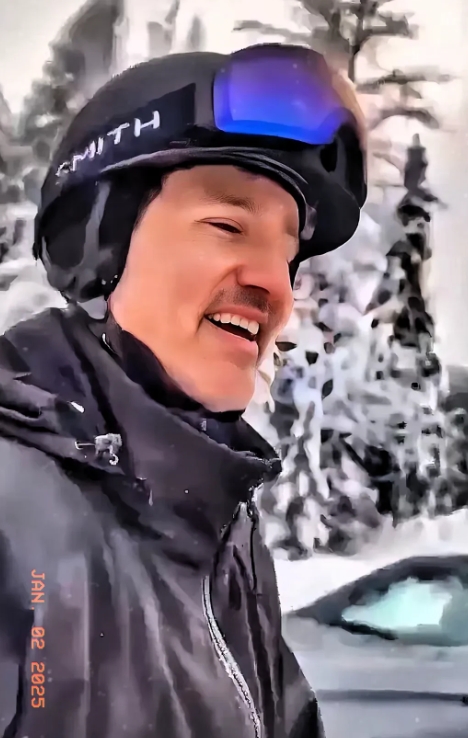 加拿大总理特鲁多一家人去滑雪场玩儿，被一个女士叫住，他以为这位女士想要追星，就上