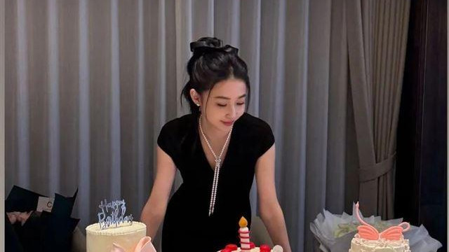潘玮柏为妻子宣云庆生，婚后罕见主动秀恩爱。_嗨格式压缩副本