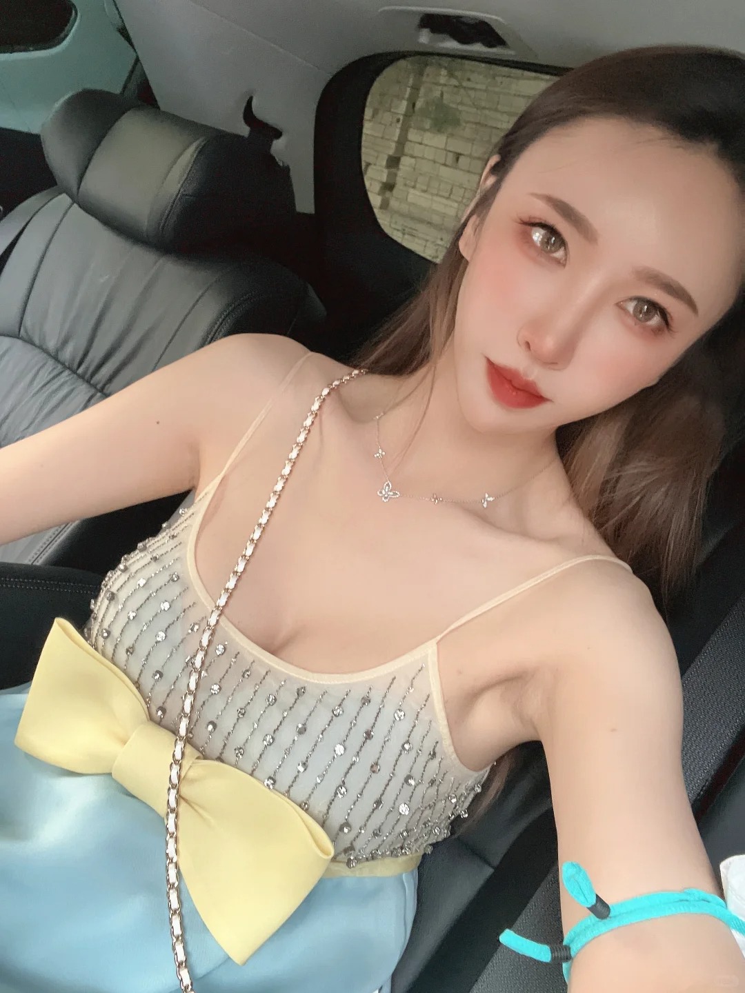 马路牙子上的咖啡