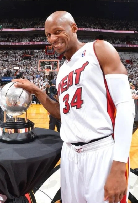 NBA75大球星之雷阿伦