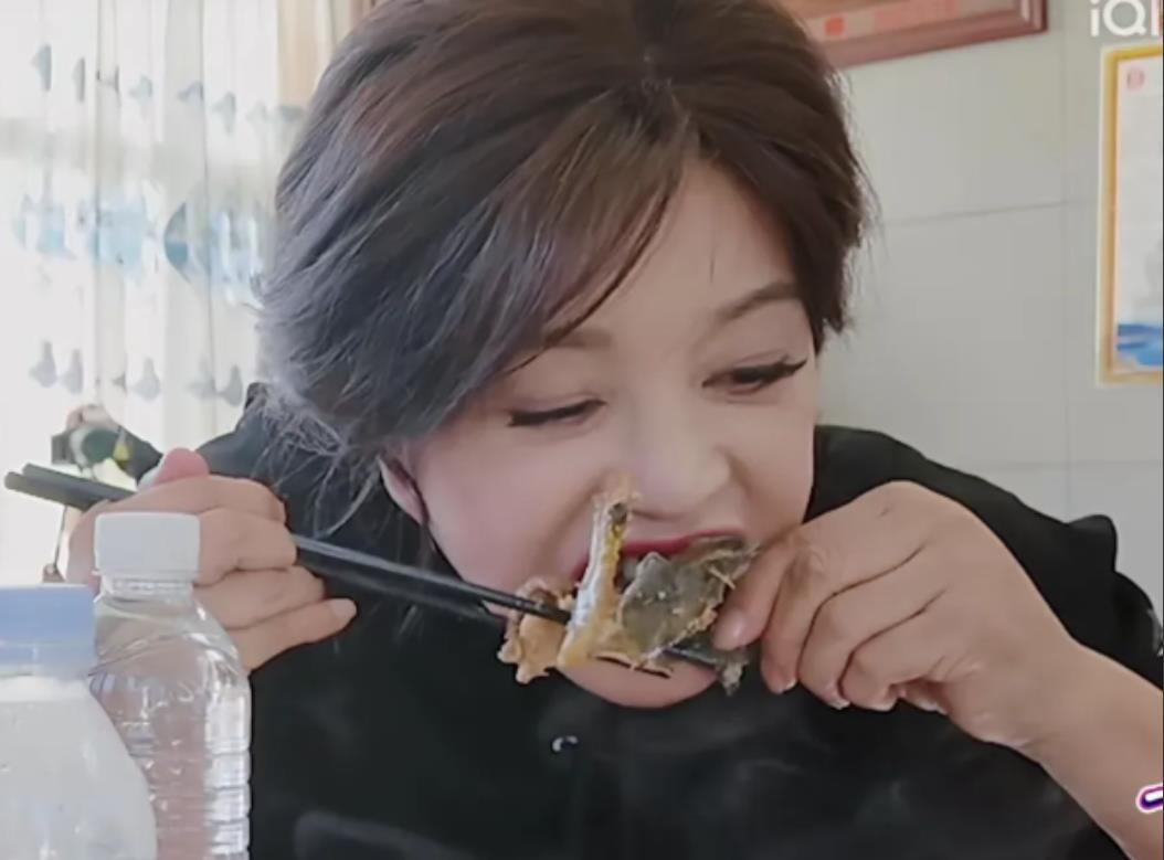 总算知道刘晓庆74了身体为什么还嘎嘎好了！不过就是这几点：

在当今社会，长寿与