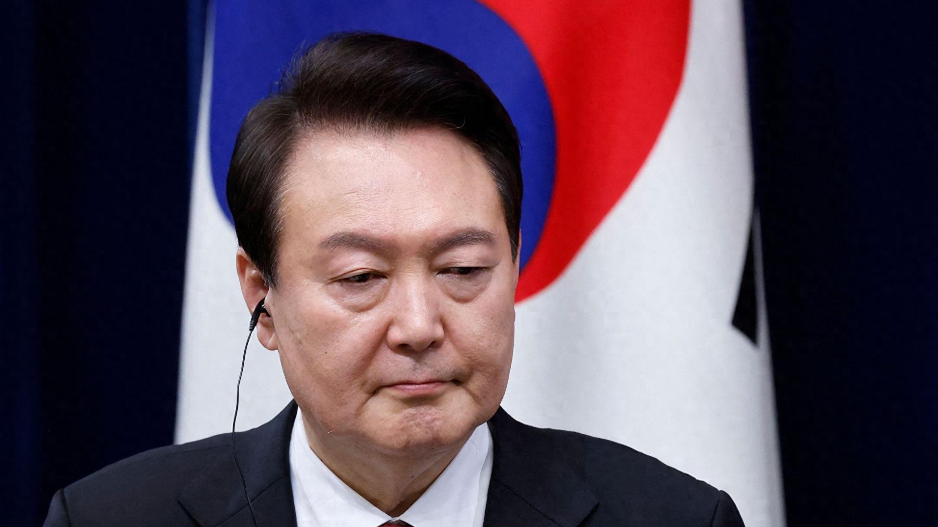 尹锡悦向韩国国民道歉，承诺不会有第二次戒严，声称不会回避责任