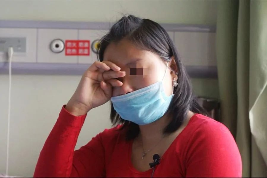 “赔了夫人又折兵！”河南，一女子新家装修，负责装修的工人身强体壮，女子一见钟情，