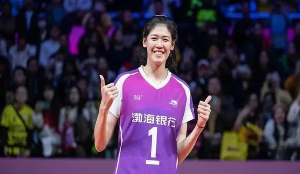 天津队3:1胜辽宁不得不说的几句话
①辽宁队全力追发李盈莹，盈莹和自由人一样承担
