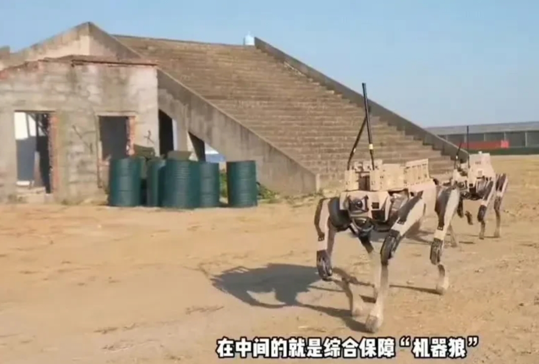美国提供了300只机器狗给以色列，以色列很快将它投入战场，但是美国人的机器狗战场