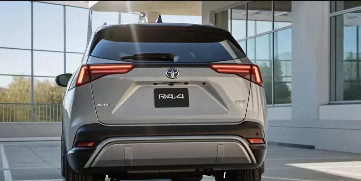 这是新款丰田RAV4？这不搞笑呢吗？标题明明是奇瑞瑞虎8 PRO，结果一转眼就成