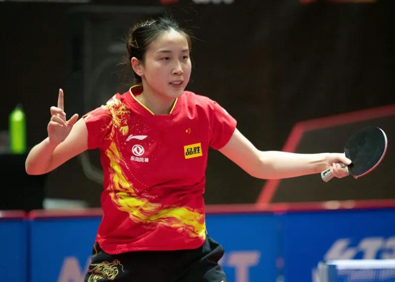 钱天一、王曼昱被淘汰，止步新加坡大满贯赛16强。钱天一1比3输给伊藤美诚，四局比
