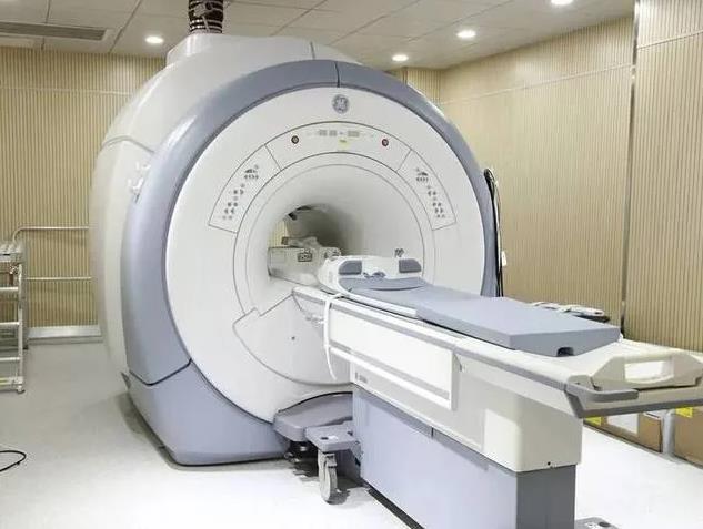 为什么西方国家对中国高科技产品进行封锁呢？

原因很简单因为只要是中国能够生产的