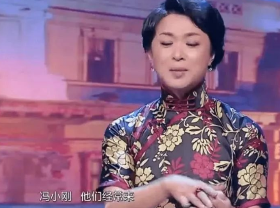 1999年，金星在北京三里屯开了家酒吧，很多明星都来捧场，一天晚上，酒吧来了 3