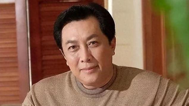 唐国强的女儿唐亮：生母悲情早逝，她在泪水里理解父亲和继母