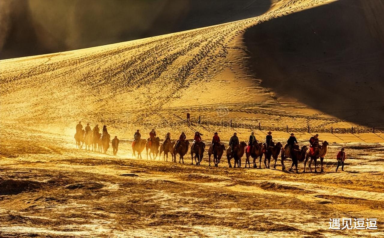 28首雄浑壮阔的边塞诗, 金戈铁马, 报效祖国!