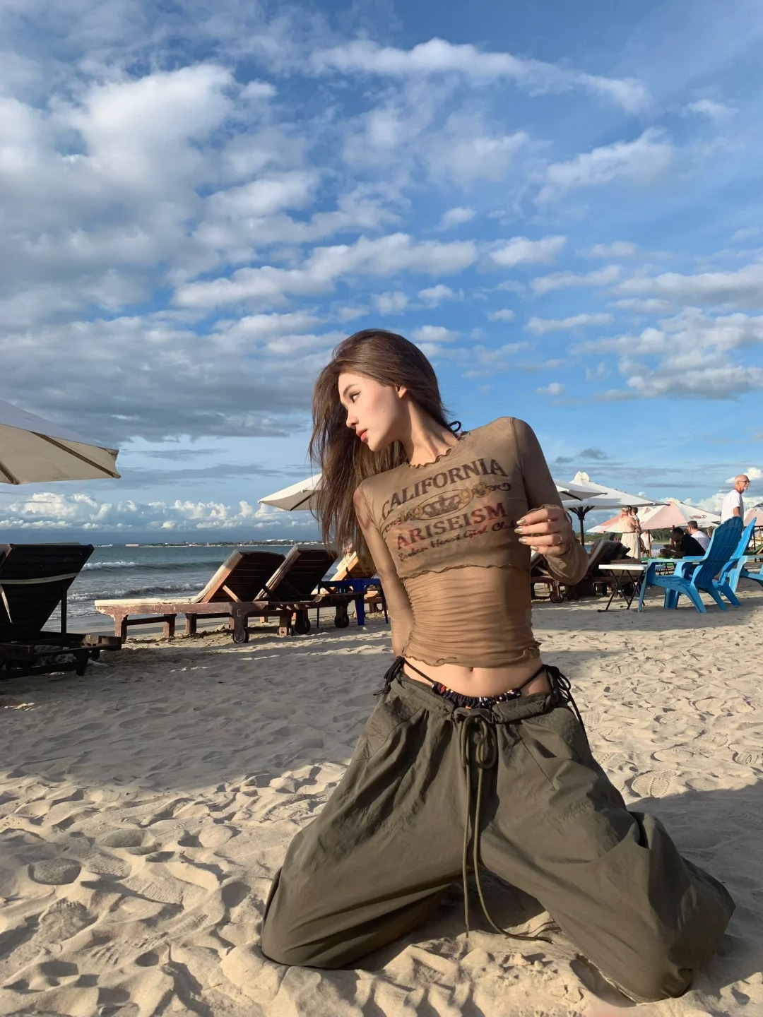 海岛日记
#金巴兰海滩 #沙滩落日 #巴厘岛 #海边穿搭