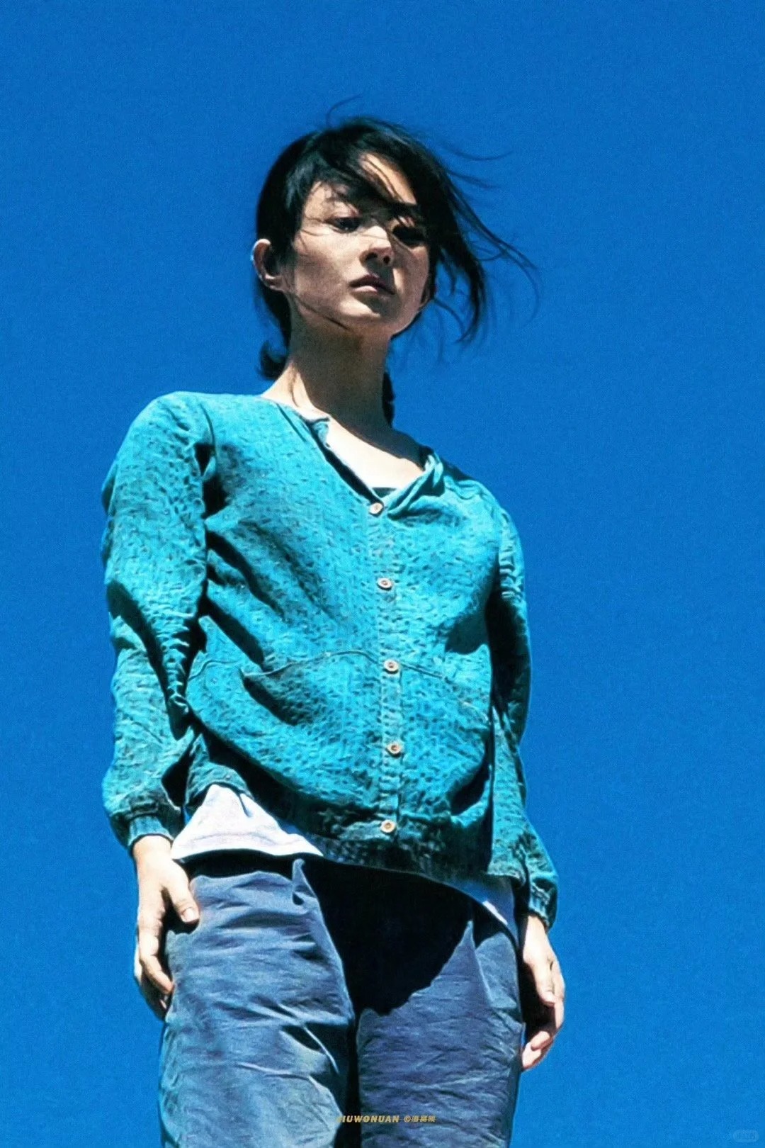 又看了一遍郝秀萍跳楼的部分，她站在天台边沿， 向下看了一眼 ，就已经打定主意要用