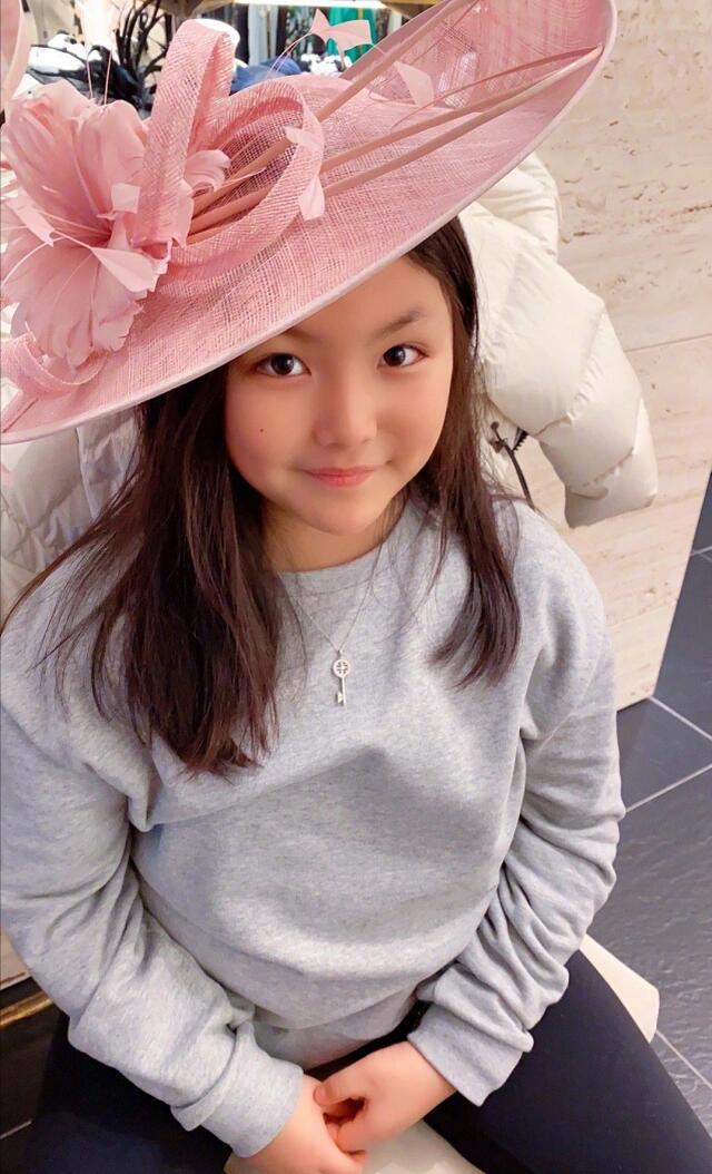 王诗龄远赴国外求学，李湘王岳伦默默陪伴