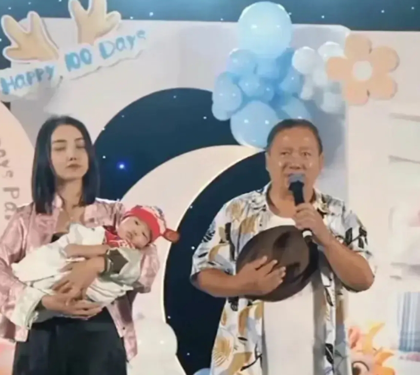 看到谢广坤扮演者唐鉴军被女儿控诉，我有3句话想说给这丫头听：

1.你爸也不是王