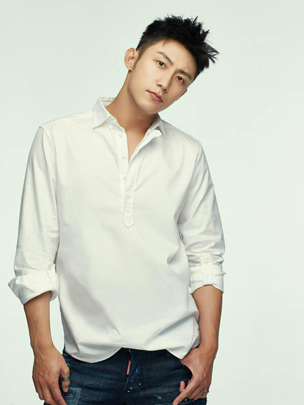 黄景瑜逆袭成了演艺圈的当红明星