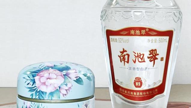 怪事！四川人不喝五粮液，也不碰泸州老窖，反而偏爱3款廉价酒
