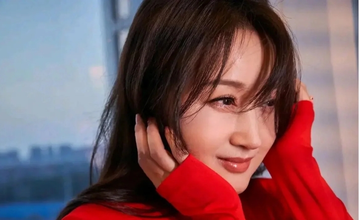 杨钰莹：不凡歌声背后的真实人生