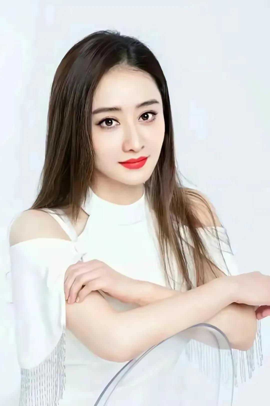 陈德容：百亿富豪痴迷，丁克婚姻