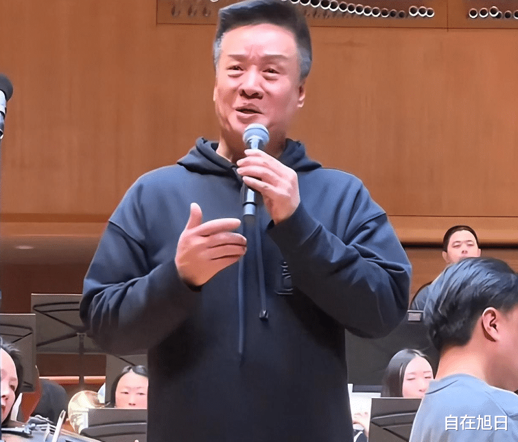 事实证明，再多的名和利也救不了“唱了一辈子军歌”的阎维文！（事实多次证明）-第2张图片-九妖电影