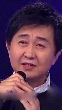 付笛生夫妇国外露面，任静真实身材引关注