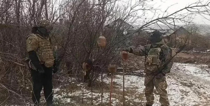 俄罗斯士兵向来崇尚有仇必报的传统。
鉴于在苏贾区的切尔卡瑟波雷奇尼镇（Cherk