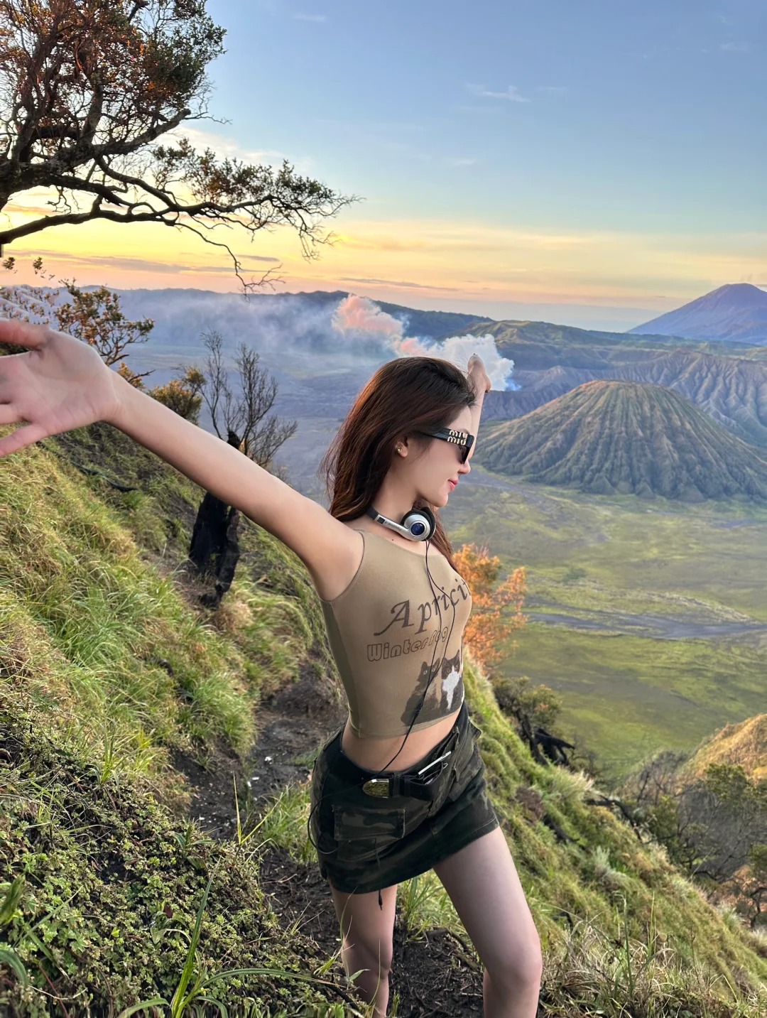 Bromo火山🌋🌋
爬了人生中第一座火山，勇敢的人来吃火山灰啦
不愧《孤独星