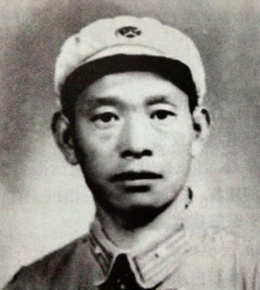 1943年，八路军电台科长刘长生结婚申请未通过，一气之下，他竟带着密码本投靠日军
