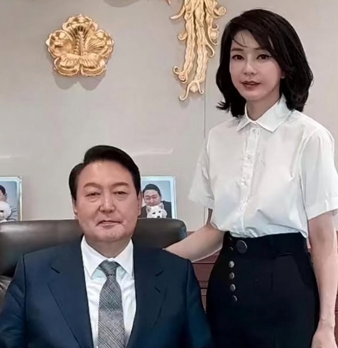 意想不到！虽然不知道是什么派系在推动，但是美国真的很可能在支持尹锡悦，甚至有可能