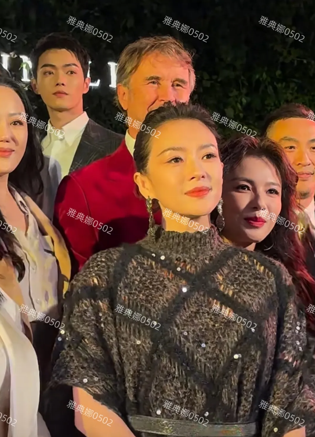 章子怡离婚以后状态太好了，她站在哪里哪里就是C位，不愧是公认的骨相美女天生电影脸