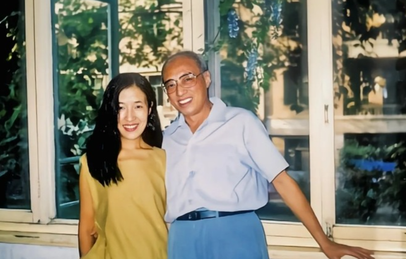 1986年，65岁的火箭专家杨南生娶了29岁的张严平。张严平的父母不同意，后来当