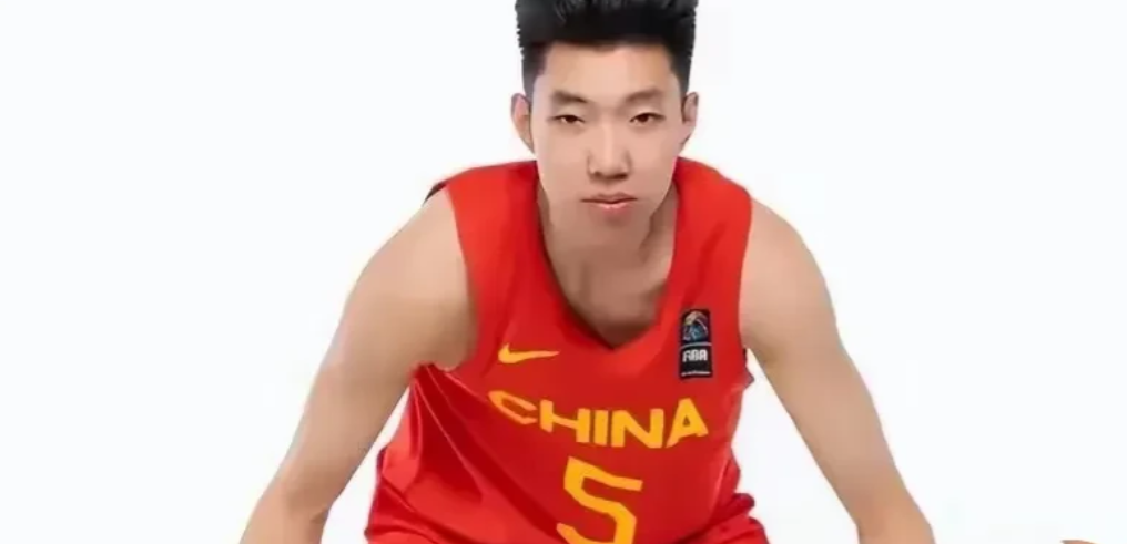 说一说:廖三宁与巅峰期郭艾伦综合实力10大差距。

1.廖三宁组织能力&lt;郭