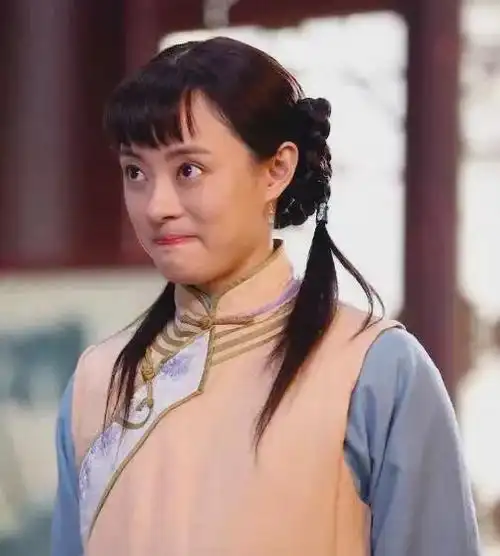 孙俪早期龙套照，实力影后的逆袭之路