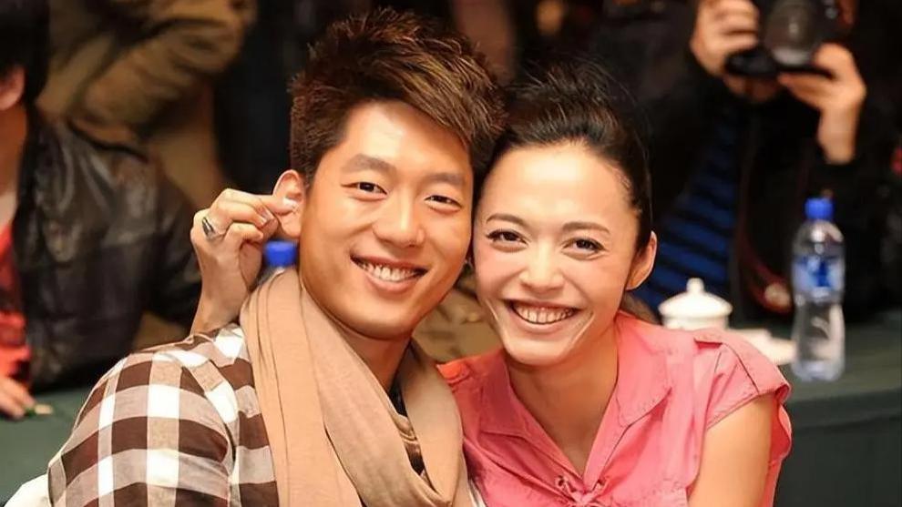 离婚13年后，再看姚晨和凌潇肃的婚姻，才明白唐一菲当初有多冤