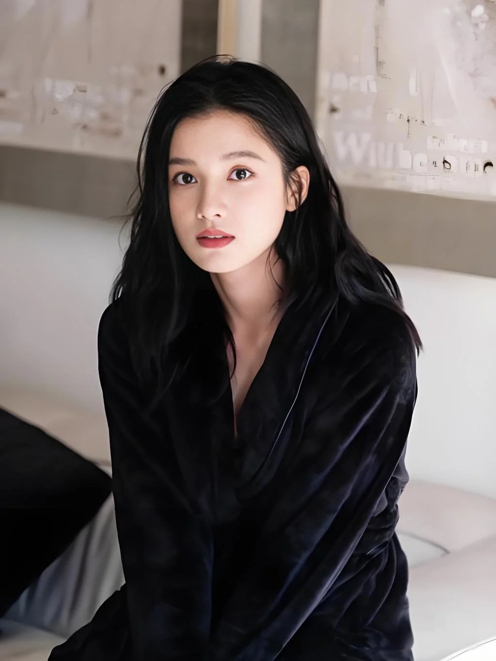 张婧仪的后援会突然宣布要暂停运营了，这消息让粉丝们都感到挺意外的。到底是什么原因