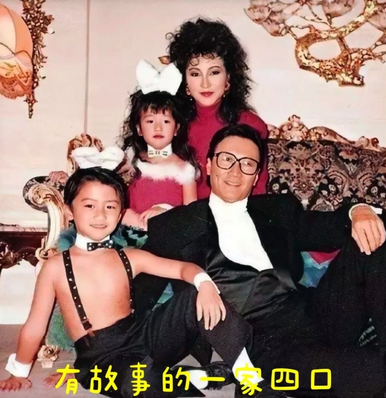 一家四口，都是故事