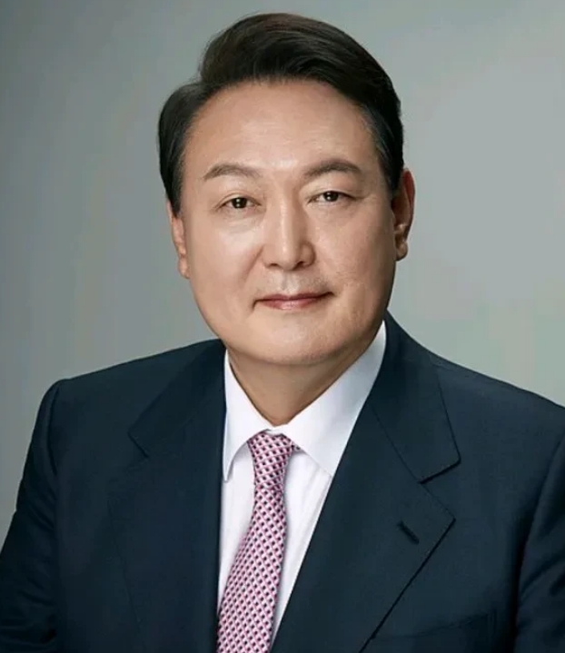 韩国总统尹锡悦5日将发表讲话，或考虑主动辞职