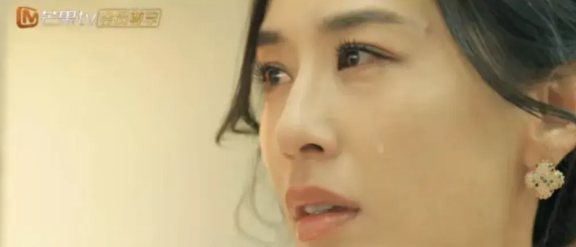 黄圣依真的很强大，不反驳，不争吵不争辩

她最后的36问基本都是关于孩子的，也就