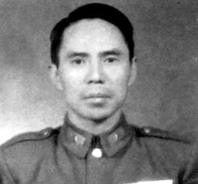 自戴笠死后，有实力地位的军统头子都想组织自己的“小团体”，借此扩大实力，并提高自