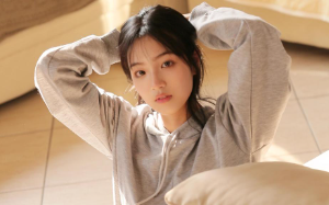 穿书死后26年，女王挖坟也要找到我