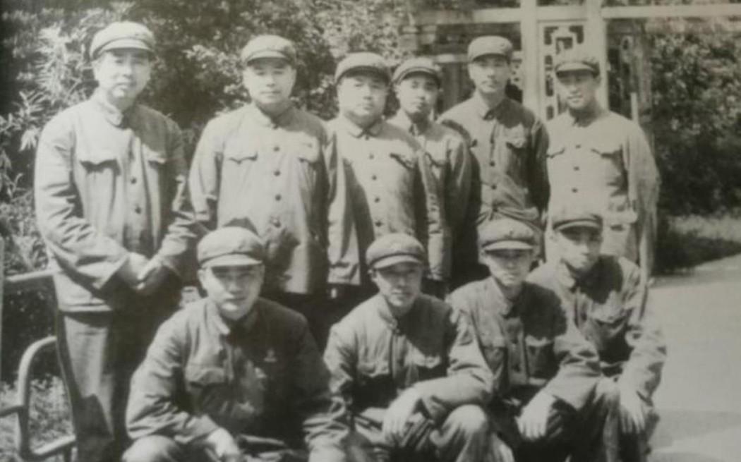 1975年秋，南京军区作战部部长郭涛在频繁的换防交接和战备工作中，因长期劳累过度