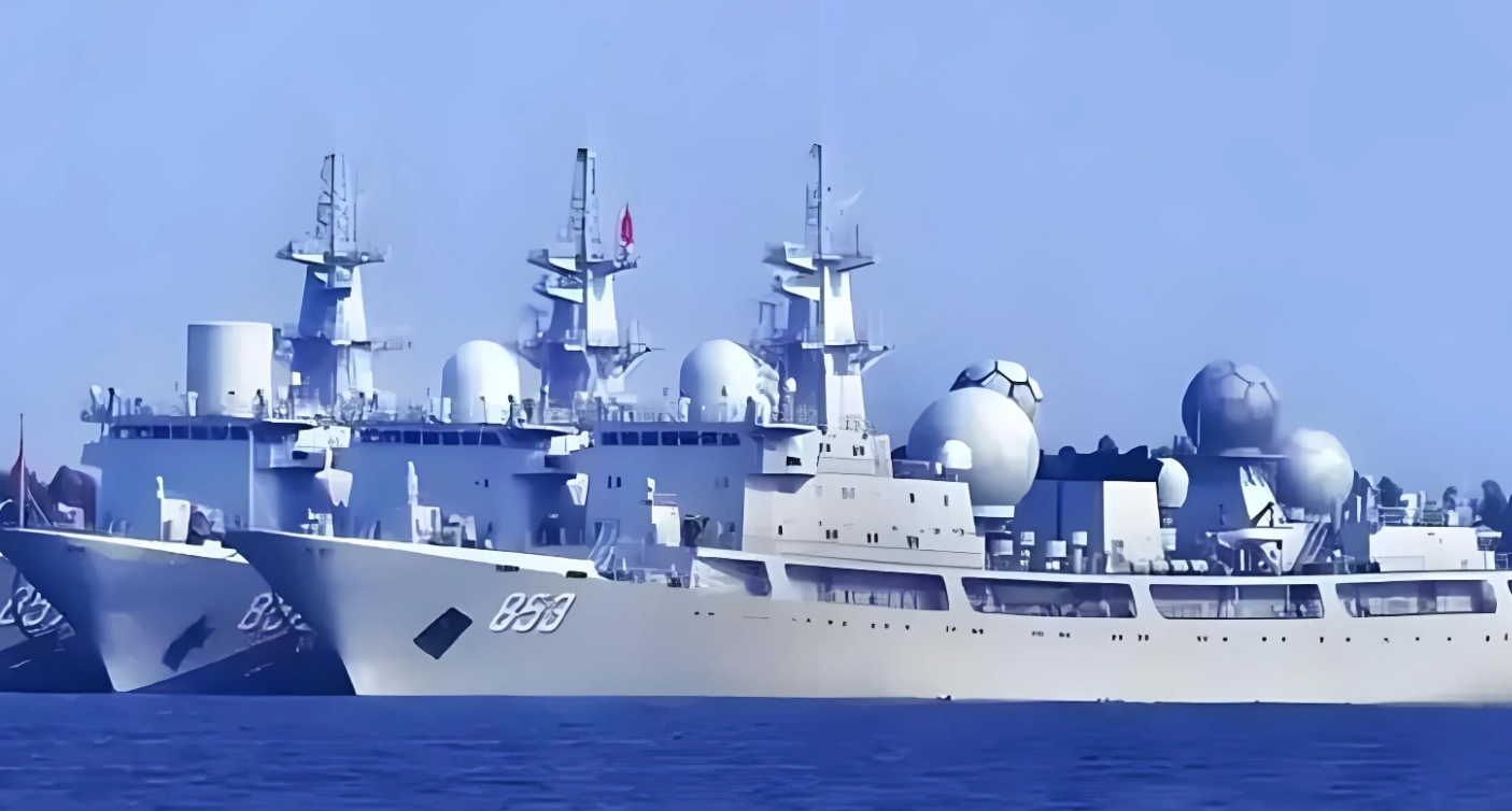 头顶几个球，单枪匹马走全球!

815电子侦测船外观并不先进，没有美国DDG -