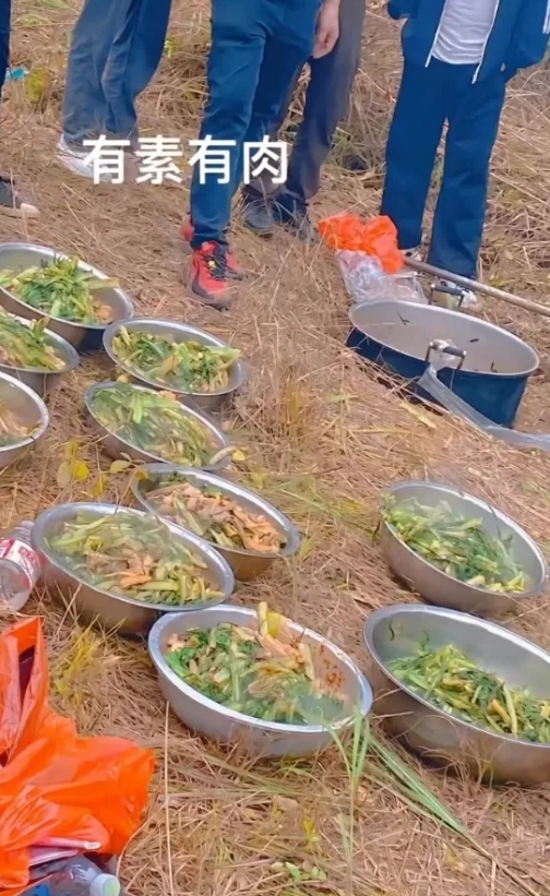 广西人清明扫墓是真的隆重啊！这才是真正的用心对待扫墓，也不是匆匆忙忙像是完成任务