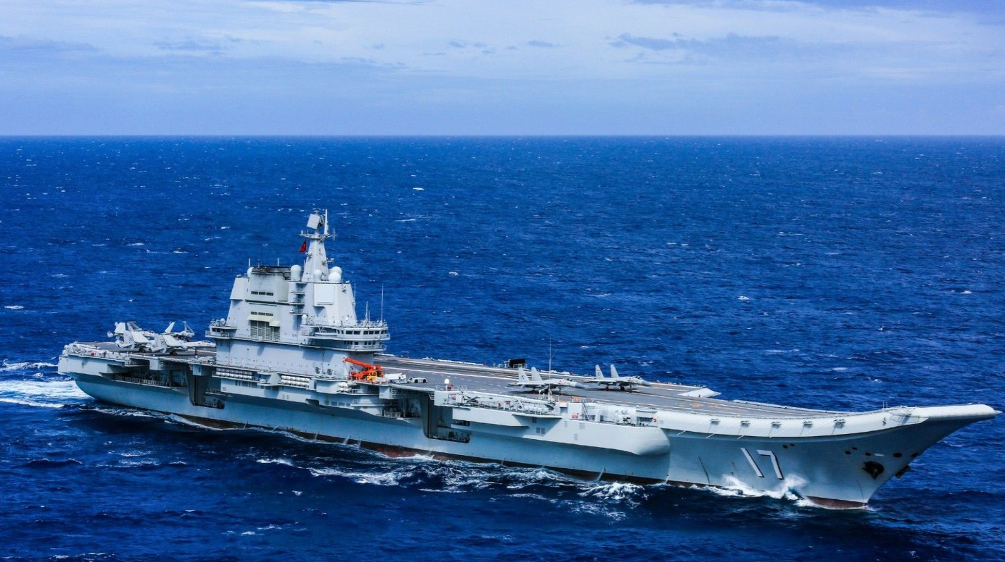 为什么说就算把航母白送给小国，他们都养不起？山东舰有3000多房间，几千人一天7