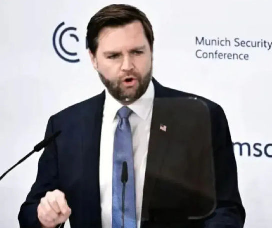 万斯发言遭到美国各界猛烈抨击，万斯发言不代表美国当局立场！
万斯发言遭到美国各界