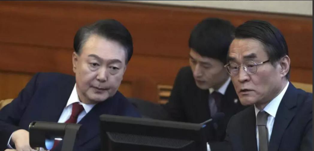 尹锡悦死性不改，庭审时又碰瓷中国，结果“拉了坨大的”

原以为尹锡悦的“通敌密码