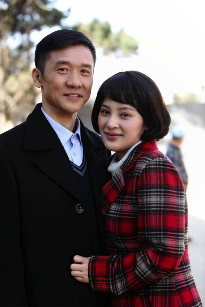 当年，李乃文和辛柏青几个去吃自助餐，28块钱一位，四个人吃得很尽兴，然而第二天再