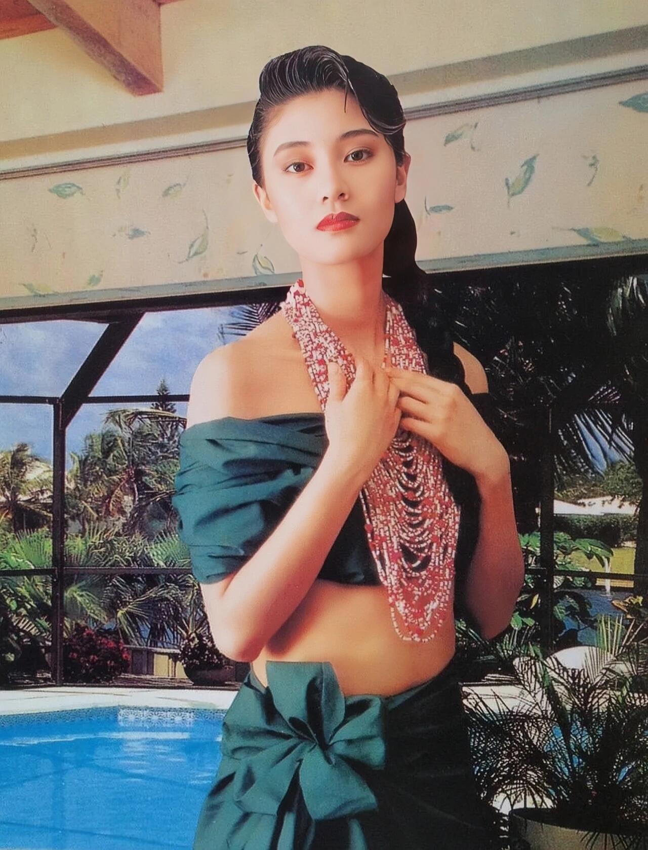 李嘉欣早期照片