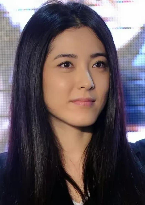 曾黎啊曾黎，你怎么想的？

曾黎啊曾黎，你这是闹哪样啊？

说真的，你本来就是大